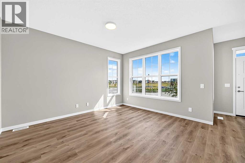 1302 Mahogany Boulevard Se Property Photo 26