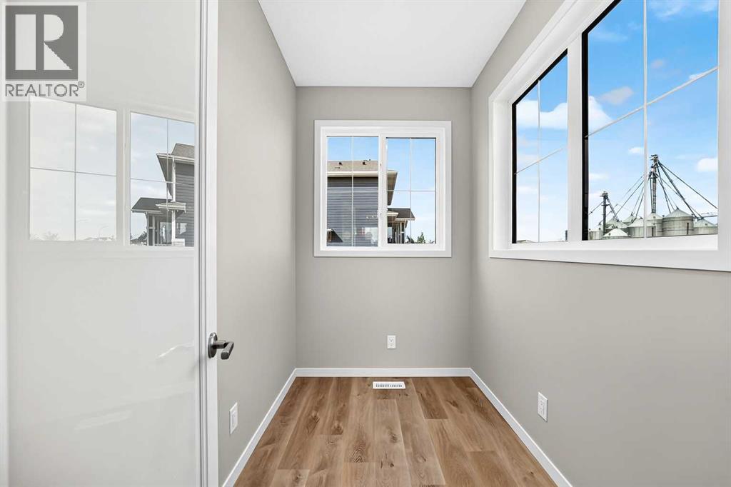1302 Mahogany Boulevard Se Property Photo 29