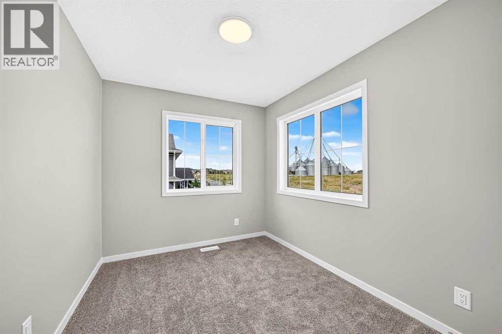 1302 Mahogany Boulevard Se Property Photo 37