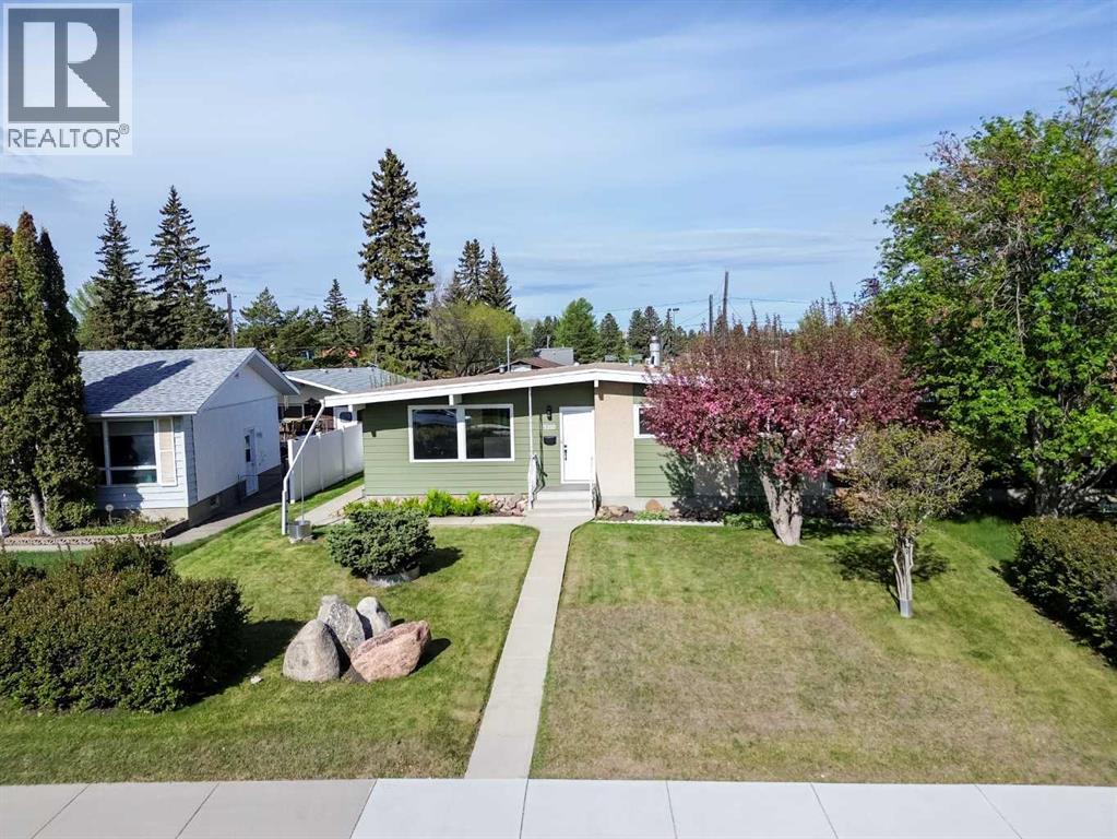 3210 43 Avenue Property Photo 1