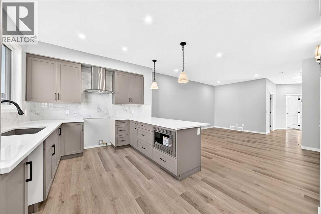 72 Mercado Road Se Property Photo 16