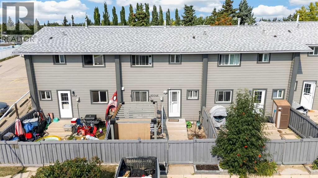 10046 79 Avenue Photo de la propriété 1