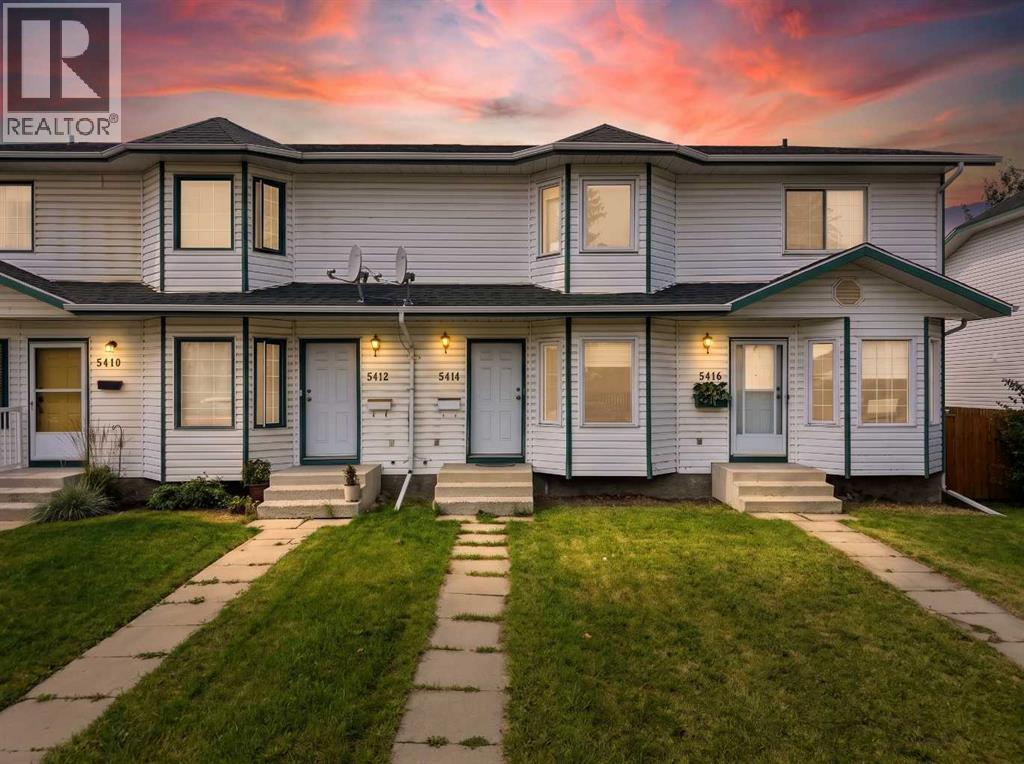 5414 45 Street Property Photo 1
