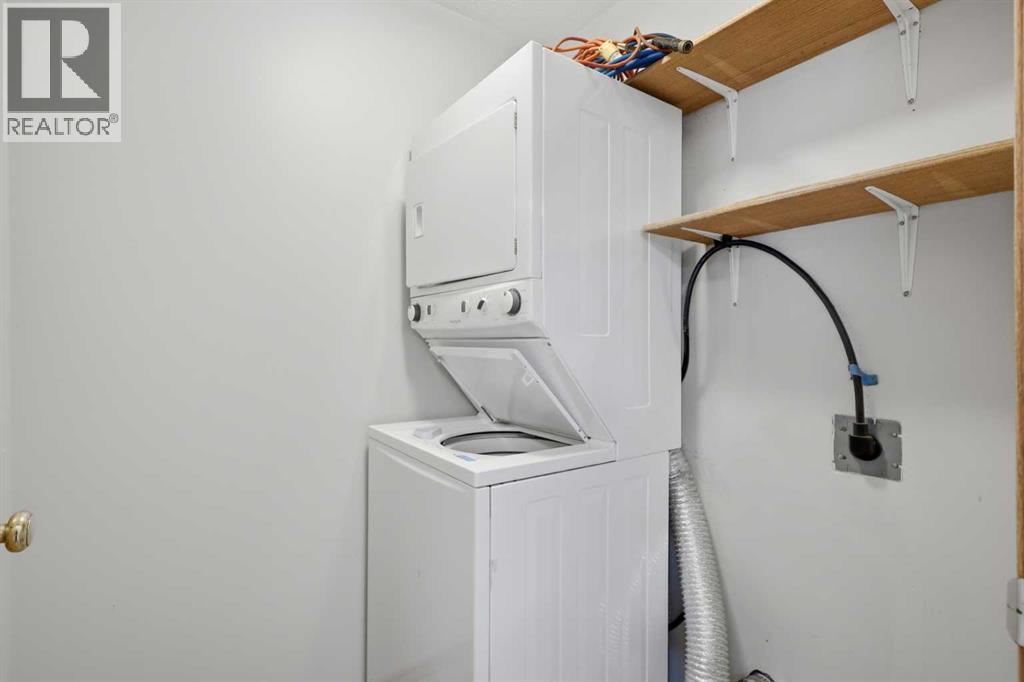 5414 45 Street Property Photo 10