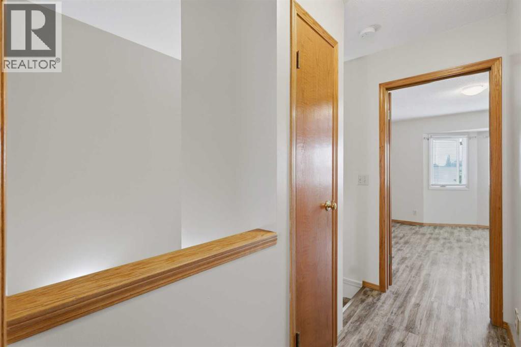 5414 45 Street Property Photo 17