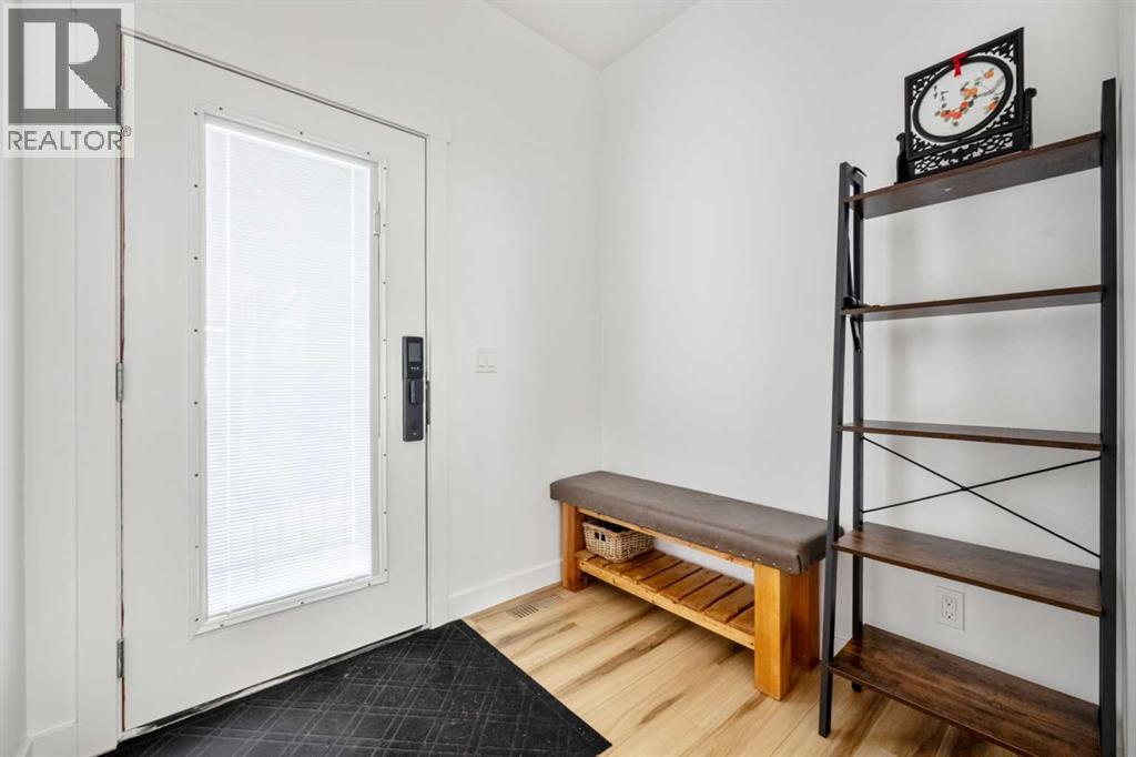 410 11 Avenue Ne Property Photo 26