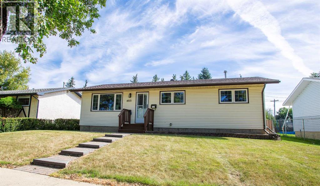 4513 67 Street Property Photo 1