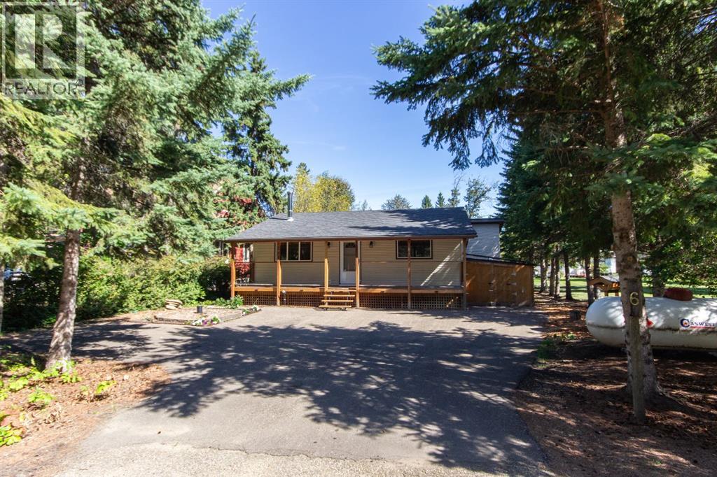 6 Poplar Crescent Property Photo 1