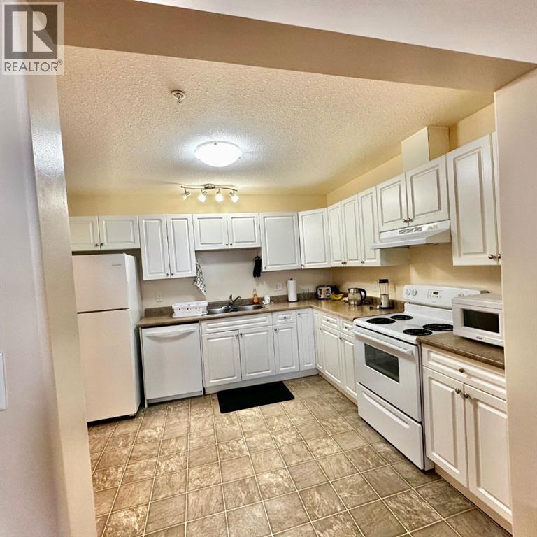 9508 99 Street Property Photo 3
