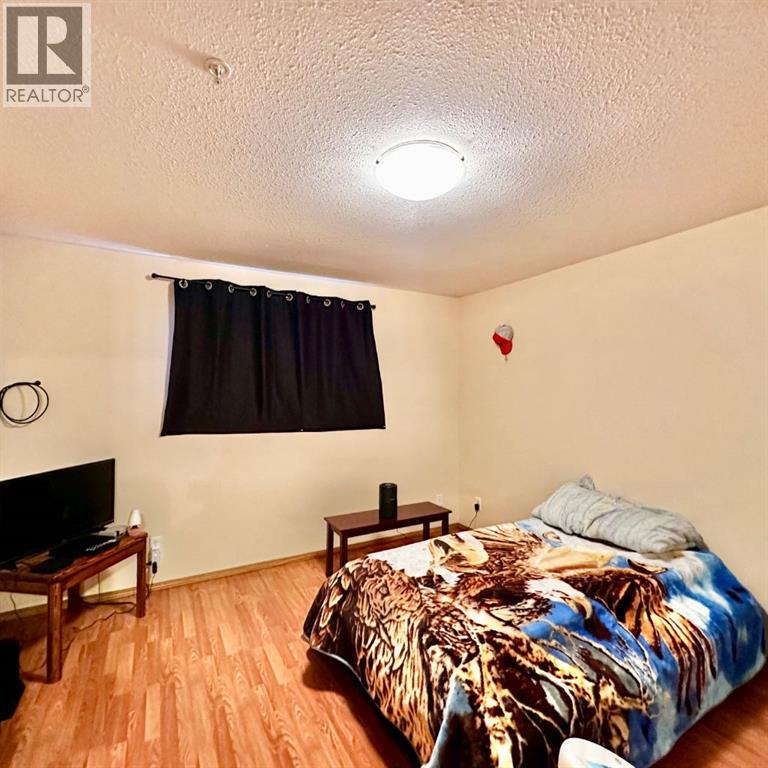 9508 99 Street Property Photo 10