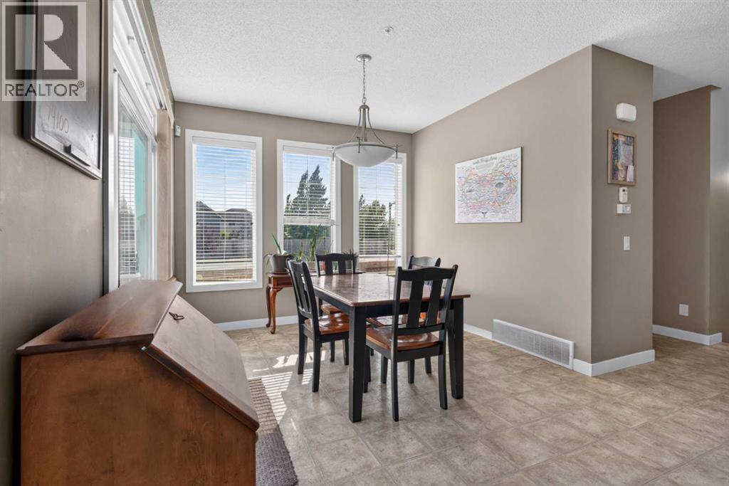 4 Sunset Square Property Photo 11