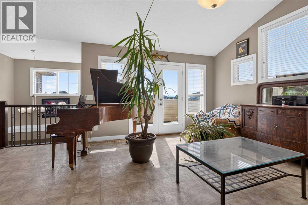4 Sunset Square Property Photo 20