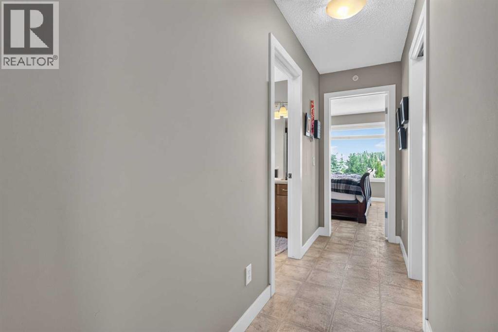 4 Sunset Square Property Photo 29