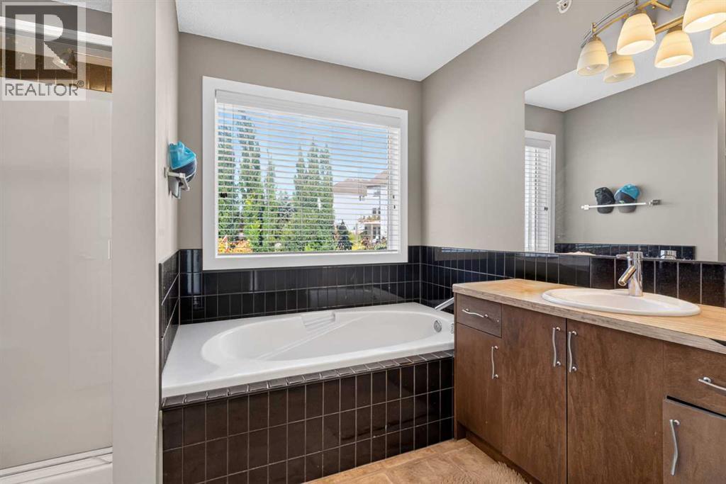 4 Sunset Square Property Photo 30