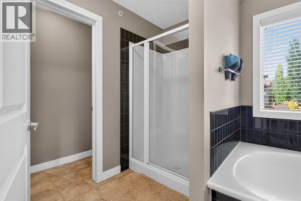 4 Sunset Square Property Photo 31
