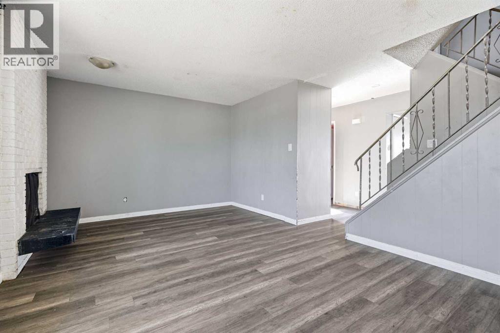 2615/2613 39 Street Se Property Photo 29