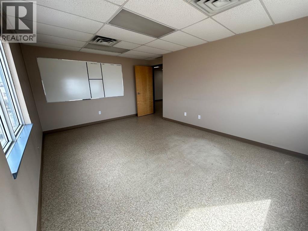 10304 84 Avenue Property Photo 8