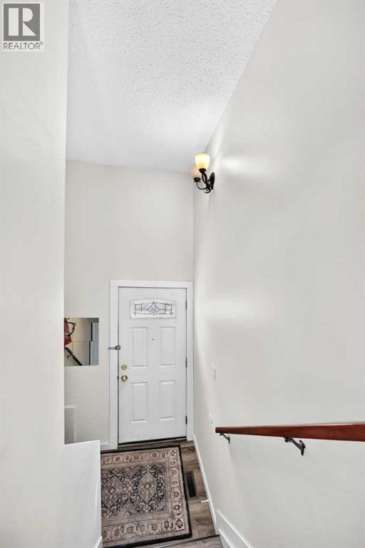 7726 & 7728 34 Avenue Nw Property Photo 11