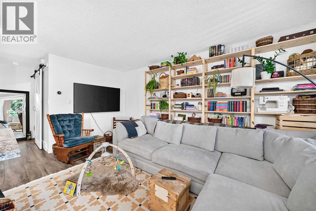 7726 & 7728 34 Avenue Nw Property Photo 15