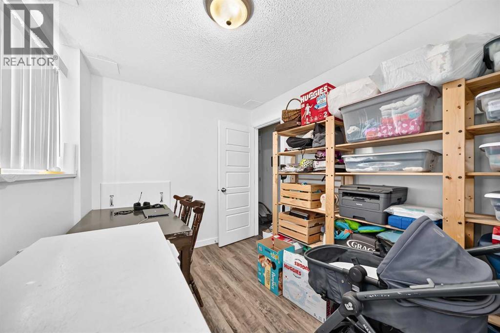 7726 & 7728 34 Avenue Nw Property Photo 18