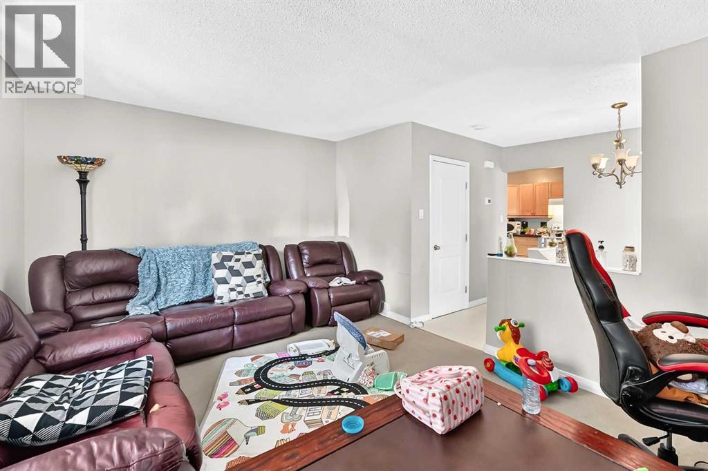 7726 & 7728 34 Avenue Nw Property Photo 22