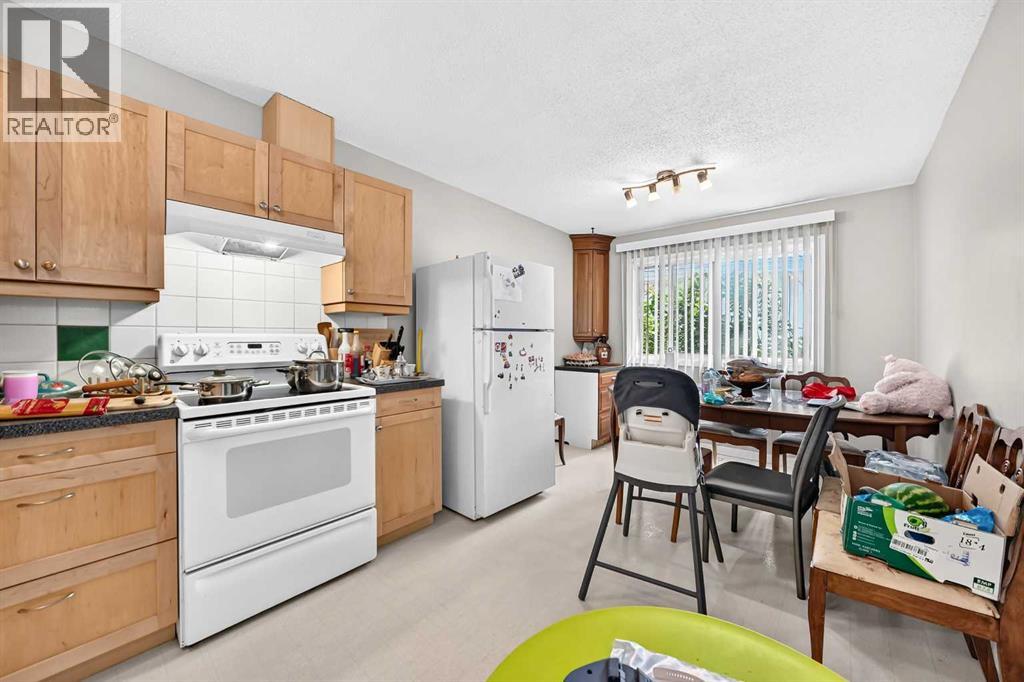 7726 & 7728 34 Avenue Nw Property Photo 24