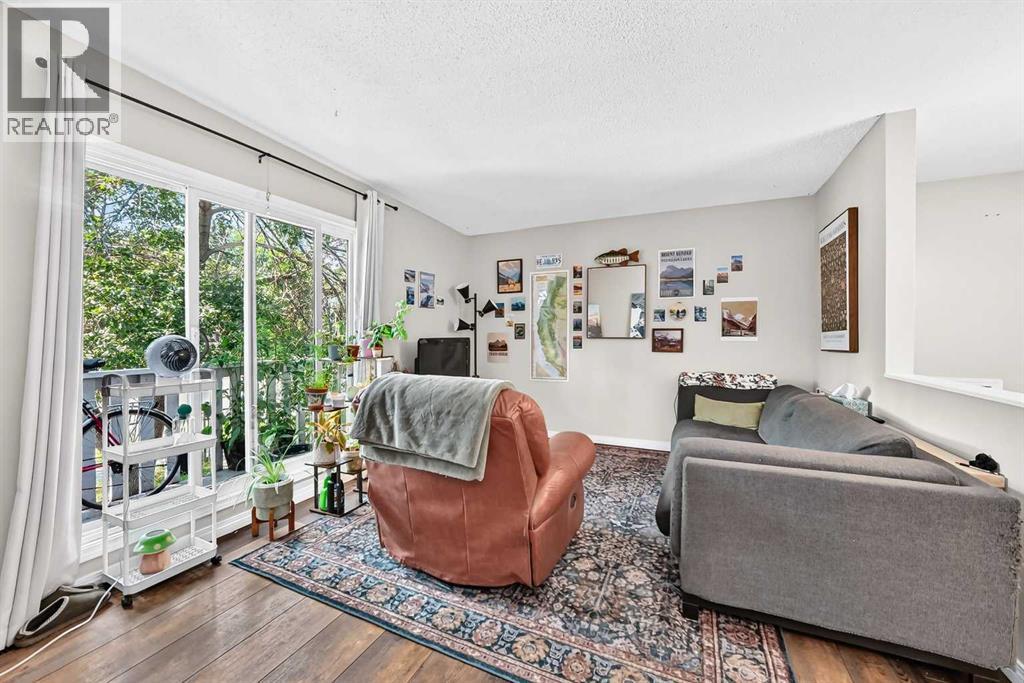 7726 & 7728 34 Avenue Nw Property Photo 34