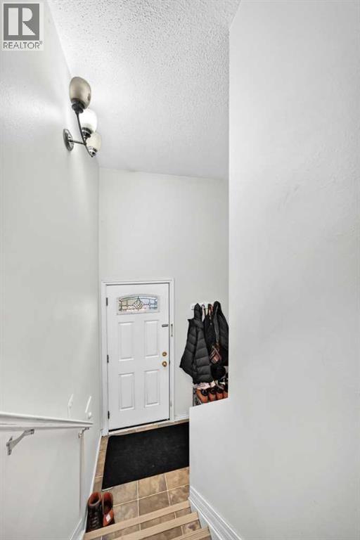 7726 & 7728 34 Avenue Nw Property Photo 38