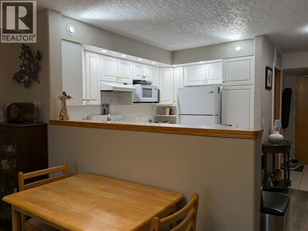 4805 45 Street Property Photo 23