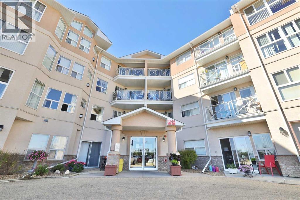 4623 65 Street Property Photo 1