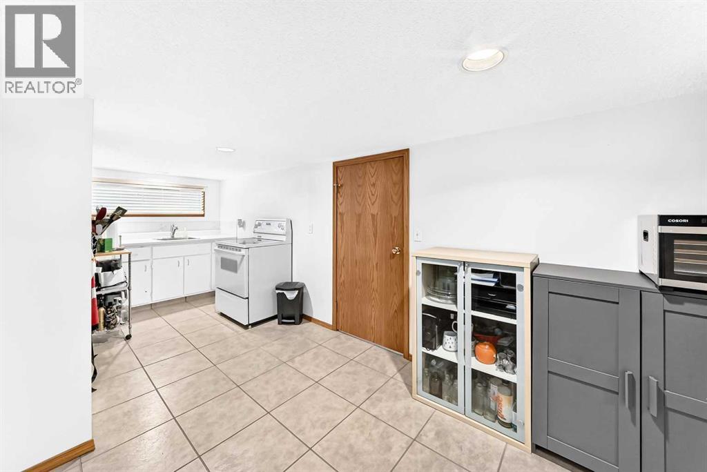 36 Chinook Crescent Property Photo 37