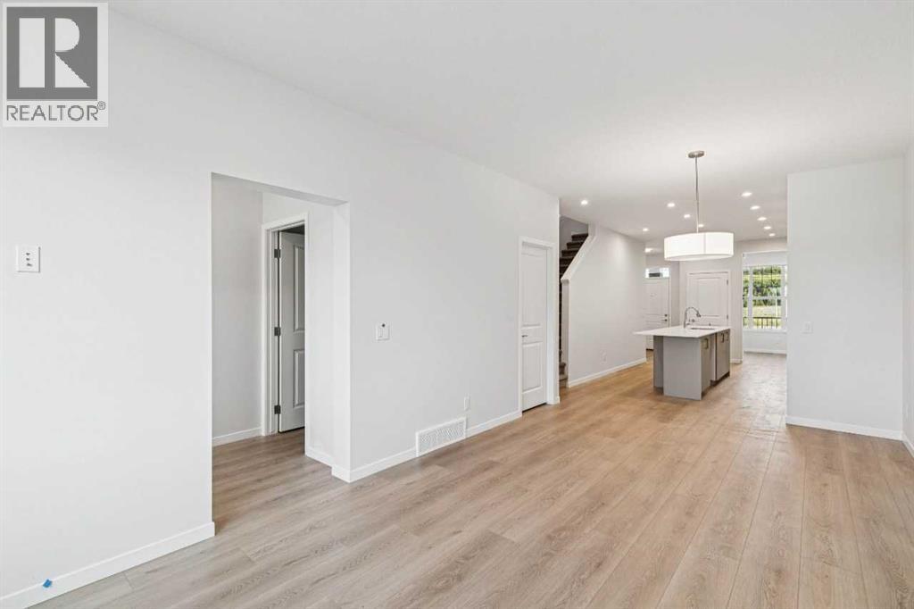98 Creekview Avenue Sw Property Photo 6