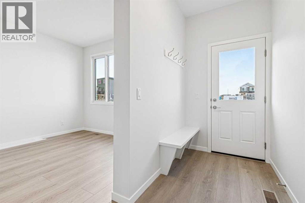 98 Creekview Avenue Sw Property Photo 8