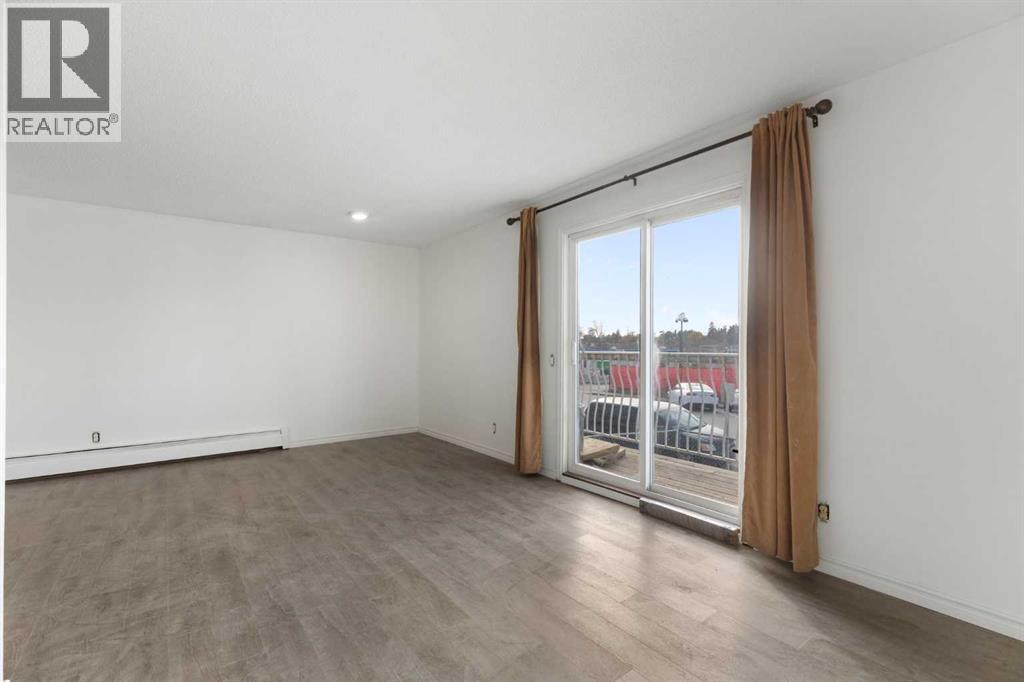 1806 34 Street Se Property Photo 5