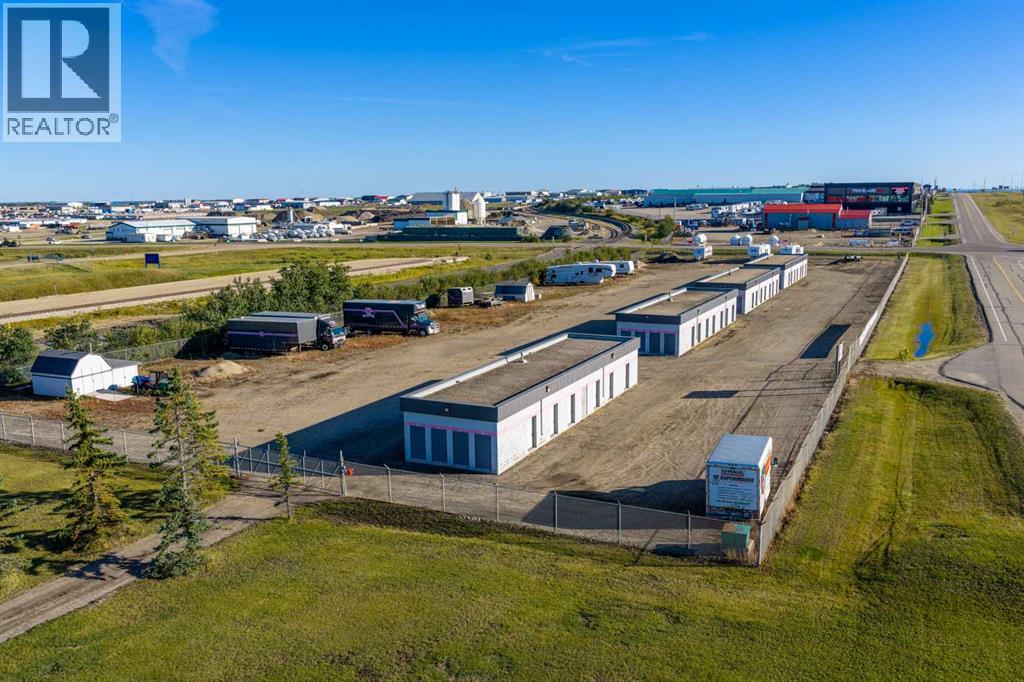 15825 100 Street Property Photo 5