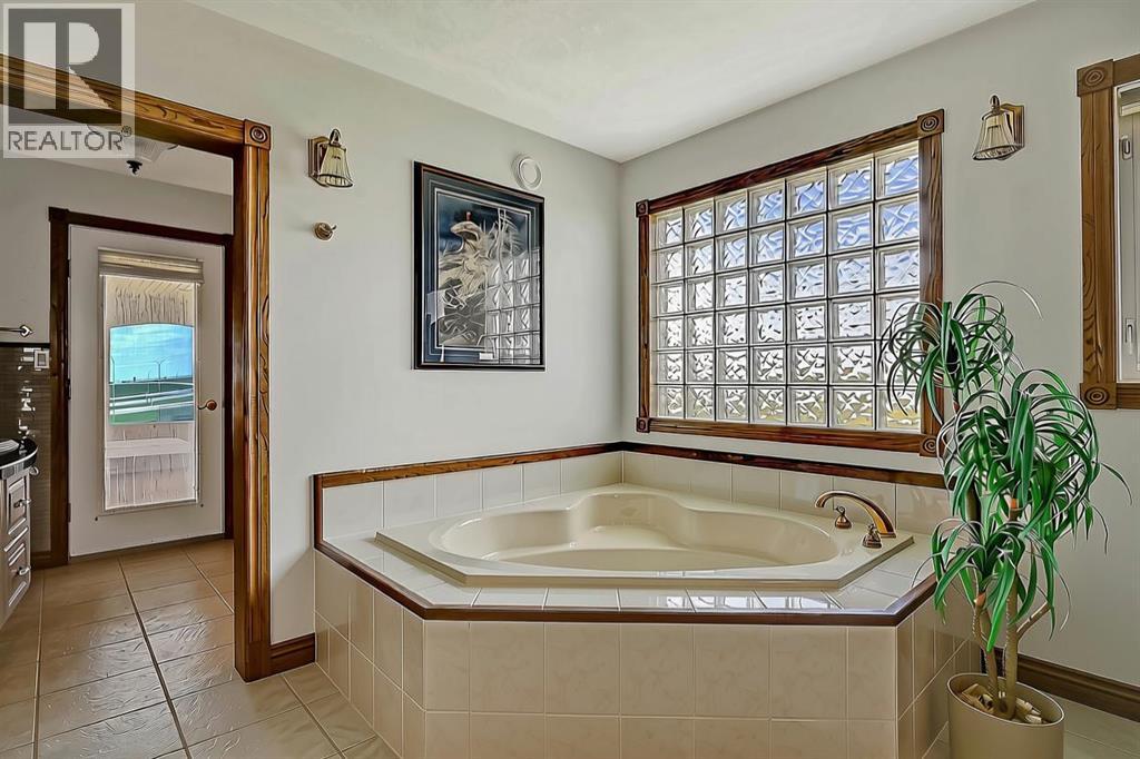 15825 100 Street Property Photo 44