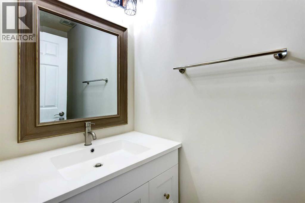 310 Brookmere Road Southwest Property Photo 6