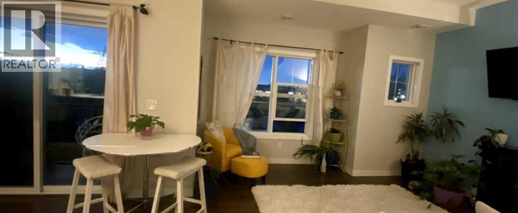 250 Fireside View Property Photo 8