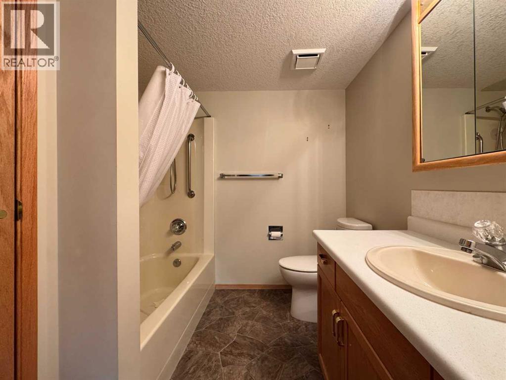 75 1 Avenue South Property Photo 11