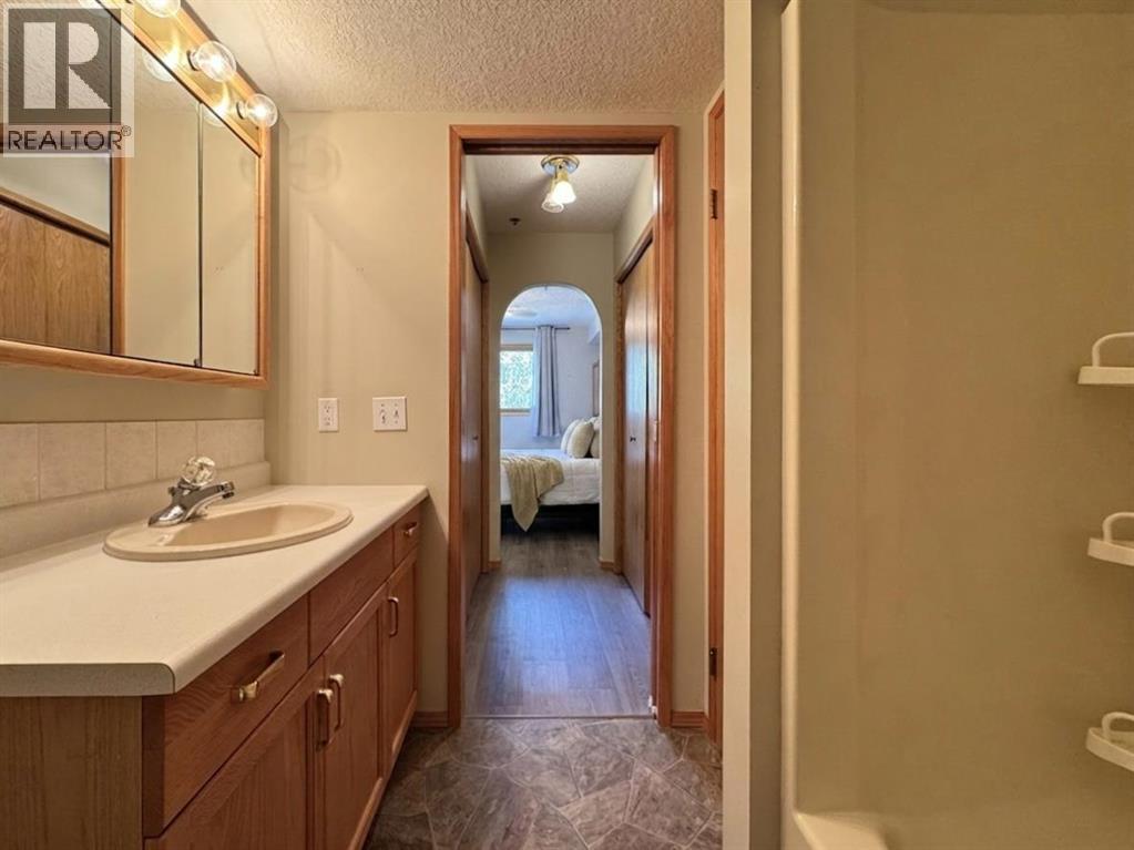 75 1 Avenue South Property Photo 12