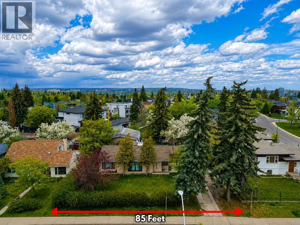 2110 26 Avenue Sw Property Photo 2