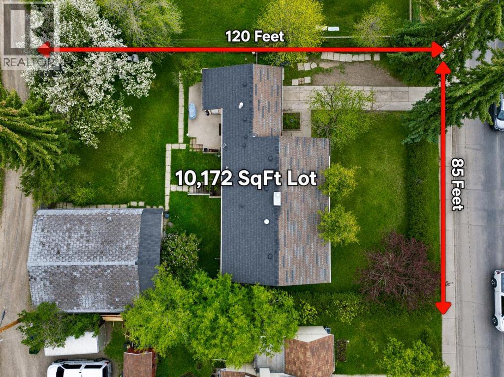 2110 26 Avenue Sw Property Photo 3