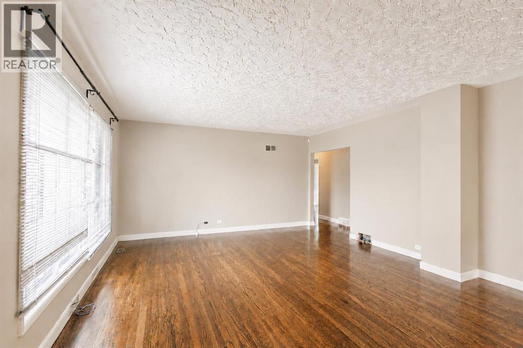 2110 26 Avenue Sw Property Photo 7