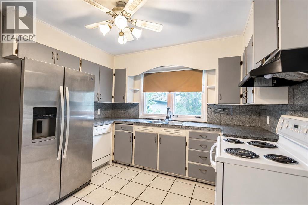 2110 26 Avenue Sw Property Photo 11