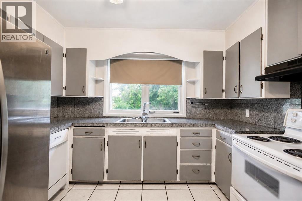2110 26 Avenue Sw Property Photo 12