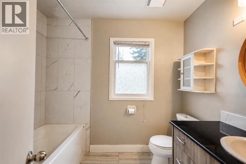 2110 26 Avenue Sw Property Photo 14