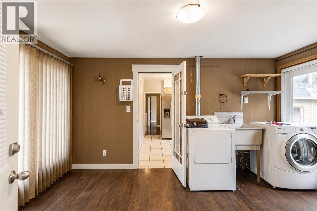 2110 26 Avenue Sw Property Photo 20