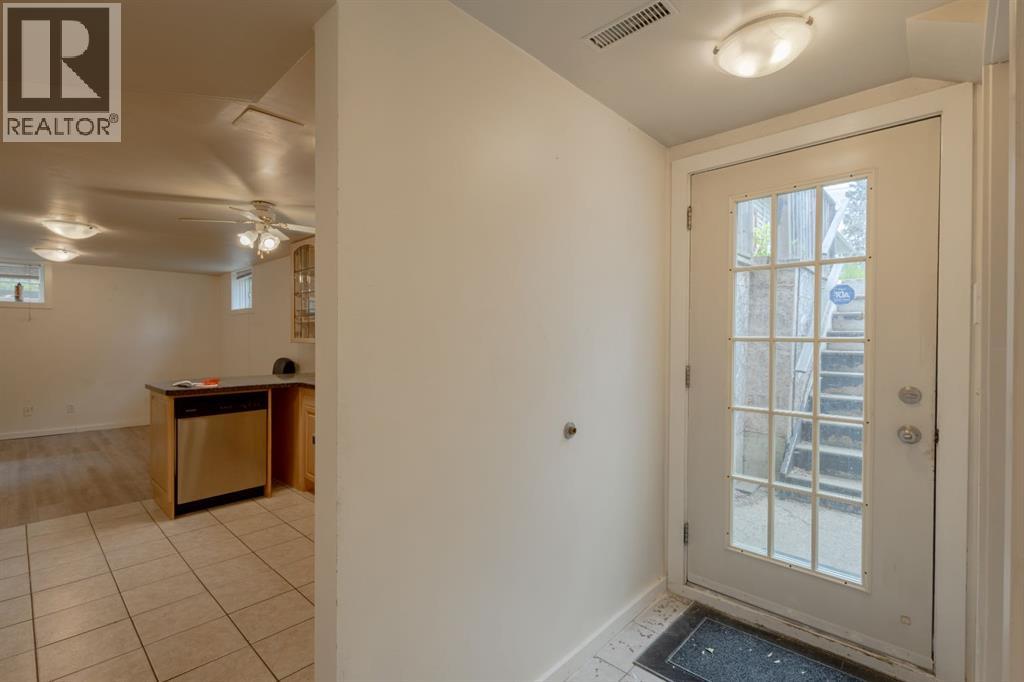 2110 26 Avenue Sw Property Photo 25