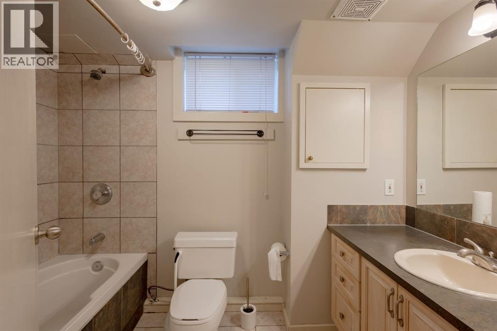 2110 26 Avenue Sw Property Photo 31