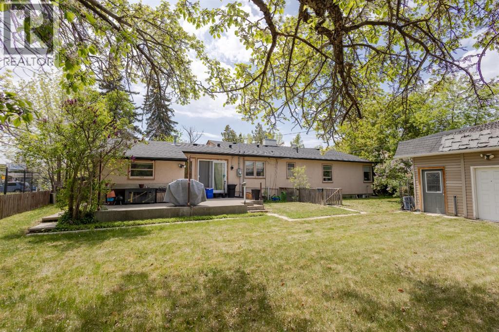 2110 26 Avenue Sw Property Photo 33